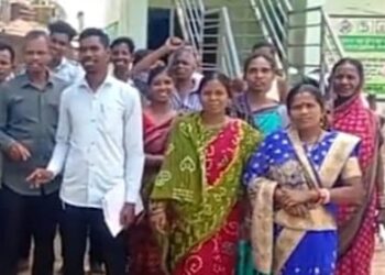 ମୋବଇଲ ଟାୱାର ସ୍ଥାପନ ନ କଲେ : ଆଦିବାସୀ ଗ୍ରାମ ଭୋଟ ବର୍ଜନ