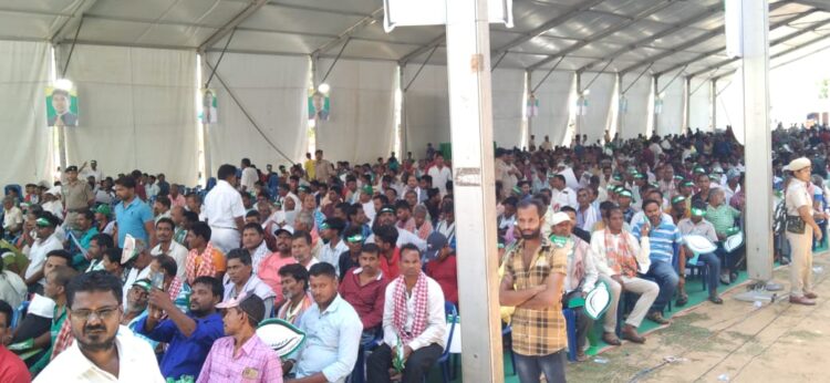 ନବୀନଙ୍କ ନିର୍ବାଚନ ପ୍ରଚାରରେ ନୟାଗଡ଼ ପାଲଟିଲା ଜନ ସମୁଦ୍ର – ଚିନ୍ତାରେ ରାଣୀ ଓ ବିଜେପି କର୍ମୀ