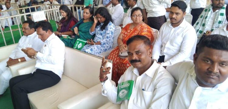 ନବୀନଙ୍କ ନିର୍ବାଚନ ପ୍ରଚାରରେ ନୟାଗଡ଼ ପାଲଟିଲା ଜନ ସମୁଦ୍ର – ଚିନ୍ତାରେ ରାଣୀ ଓ ବିଜେପି କର୍ମୀ