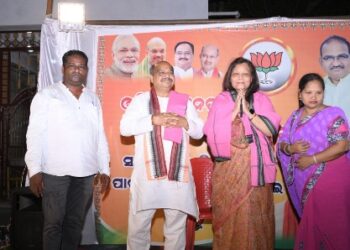 ପଶ୍ଚିମ ଓଡ଼ିଶାରେ ପୁରନ୍ଦର ମିଶ୍ରଙ୍କର ତୋଫାନୀ ପ୍ରଚାର