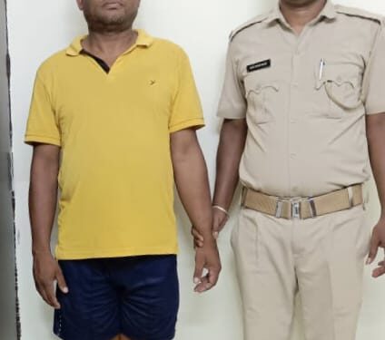 ୬୫ ଲିଟର ଦେଶୀ ମଦ ଜବତ, ଜଣେ ଗିରଫ