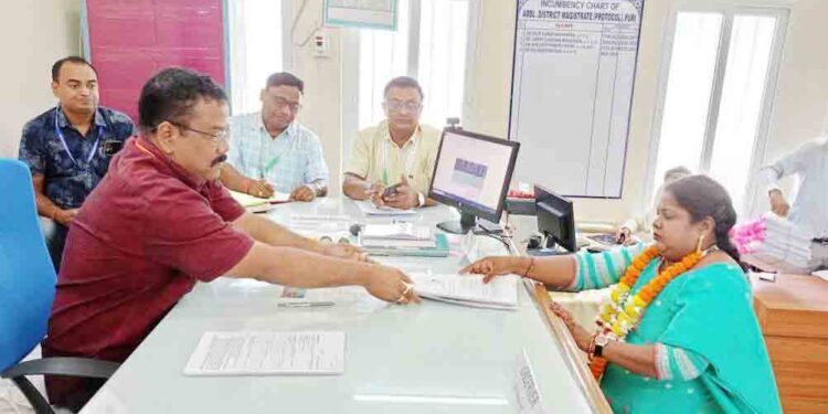 ନିମାପଡାରୁ ସ୍ବାଧୀନ ପ୍ରାର୍ଥିନୀ ରୋଜାଲିନ ପ୍ରଧାନ