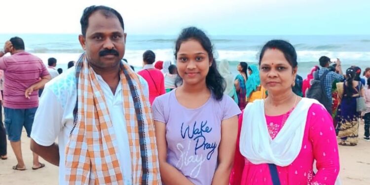 ୨କଳା ରେ ବ୍ଲକ୍ ଟପର୍ ବି ଦୀପିକାଙ୍କୁ ବିଭିନ୍ନ ମହଲରୁ ଶୁଭେଚ୍ଛା