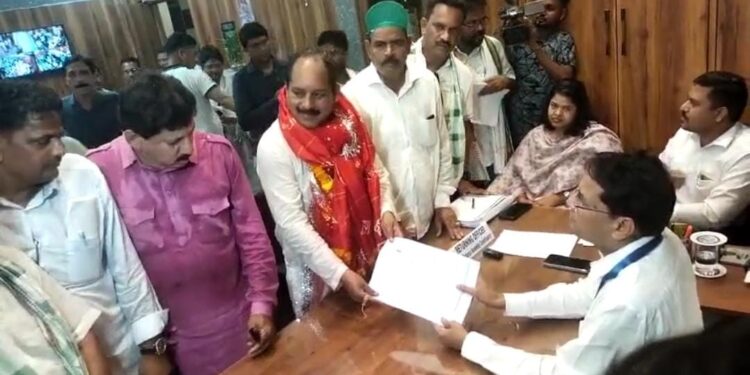 ନାମାଙ୍କନ ଦାଖଲ କଲେ ପ୍ରଦୀପ ସାହୁ