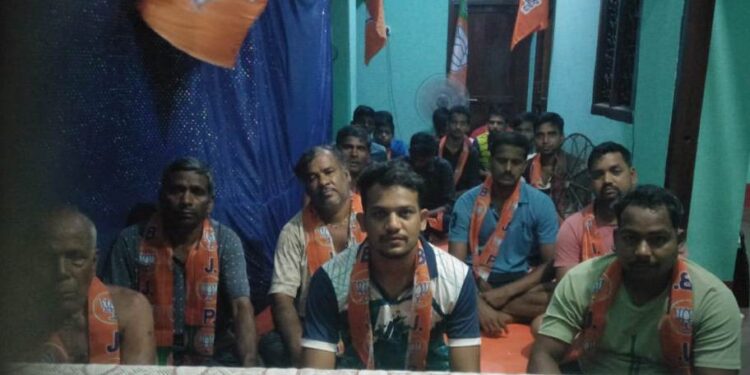 ଦଳାଇସାହି ଗ୍ରାମ ପଞ୍ଚାୟତରେ ଅସନ୍ତୁଷ୍ଟ ବିଜେପିର କର୍ମୀ ସମ୍ମିଳନୀ 