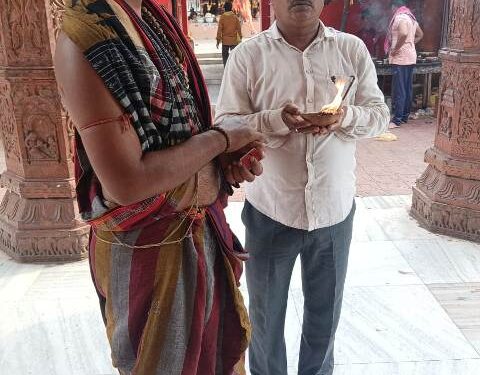 ବିଜେଡ଼ି ସାଂସଦ ଓ ବିଧାୟକ ପ୍ରାର୍ଥିଙ୍କ ବିଜୟ ପାଇଁ ଦୀପ ଜାଳିଲେ ଗ୍ରାମବାସୀ
