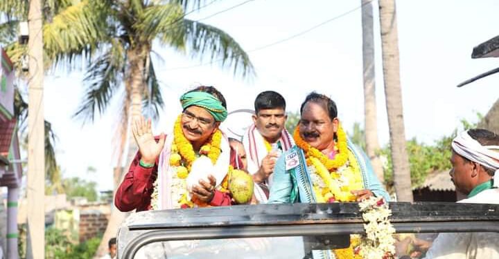 ବିଜେଡ଼ି ଦଳର  ମନ୍ମଥ ଓ ପ୍ରଦୀପଙ୍କ ନିର୍ବାଚନ ପ୍ରଚାର ଜୋରଦାର, ଶକ୍ତିଶାଳୀ ହେଉଛି ଦଳ ; ବିରୋଧି ଶିବିରରେ ହୃଦକମ୍ପନ