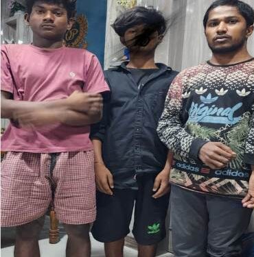 ୧୪.୫ କିଲୋ ଗଞ୍ଜେଇ ଜବତ, ୩ ଗିରଫ , ଯାତ୍ରୀବାହୀ ଅଟୋ ଜବତ