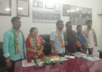 କଂଗ୍ରେସରେ ଯୋଗଦେଲେ ୬ ସମିତି ସଭ୍ୟ ସଭ୍ୟା