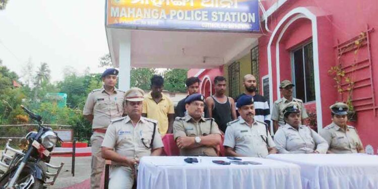 ପ୍ରେମର ରାସ୍ତା ରେ ପ୍ରେମିକା ର ଭାଈ ସାଜିଥିଲା କଣ୍ଟା : ରାସ୍ତା ରୁ ହଟାଇବାକୁ ପ୍ରେମିକ ରଚିଥିଲା – ବଡ଼ ଷଡ଼ଯନ୍ତ୍ର