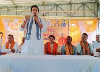 ନିମାପଡ଼ା ରେ ତ୍ରିପୁରାର ପୂର୍ବତନ ମୁଖ୍ୟମନ୍ତ୍ରୀ ବିପ୍ଲବ ଦେବ ପ୍ରଭାତୀ ଙ୍କ ପାଇଁ ଭୋଟ୍ ଭିକ୍ଷା କଲେ