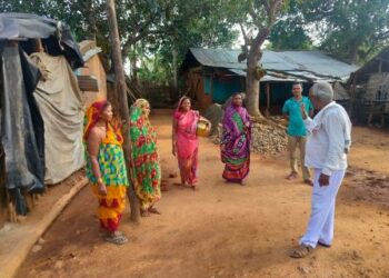 ମୋହନା ବ୍ଲକର ଗାଁ କୁ ଗାଁ ବୁଲି ବିଜେଡି ପ୍ରାର୍ଥୀ ଙ୍କ ପାଇଁ ପ୍ରଚାର କଲେ ବରିଷ୍ଟ ନେତା ହରିଶ୍ଚନ୍ଦ୍ର ପାତ୍ର
