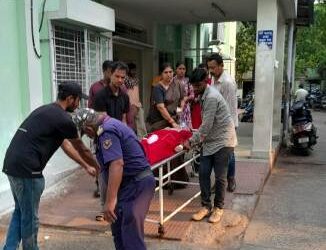 କଟକ -ଭୁବନେଶ୍ୱର ଜାତୀୟ ଦରାଜପଥ ନୂଆଗଡ଼ ନିକଟରେ ମୋ ବସକୁ ପଛରୁ ଧକ୍କା ଦେଲା ଟ୍ରକ ୨୯ ଆହତ