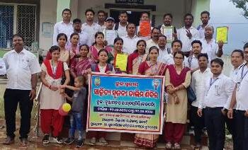 କେ. ଏମ. ଭାଲିଆସାହିରେ ସାହିତ୍ୟ ସୃଜନୀ