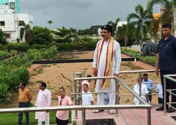 ପାନୀୟ ଜଳ ସମ୍ପର୍କରେ ସମୀକ୍ଷା – ମନ୍ତ୍ରୀ ଡାଃ କୃଷ୍ଣ ଚନ୍ଦ୍ର ମହାପାତ୍ର