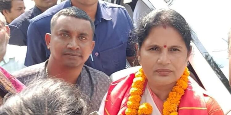 ଉପ ମୁଖ୍ୟମନ୍ତ୍ରୀ ଶ୍ରୀମତୀ ପ୍ରଭାତୀ ପରିଡ଼ା ସରକାରୀ କାର୍ଯ୍ୟକ୍ରମ ର ଅନୁଧ୍ୟାନ ନେଇ ନିମାପଡ଼ା ଗସ୍ଥ