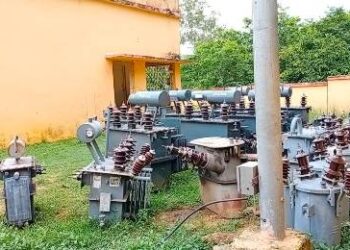 ବୋଲଗଡ଼ : ରାଜସୁନାଖଳା ଅଞ୍ଚଳରେ ଅଘୋଷିତ ବିଦ୍ୟୁତ କାଟ ନେଇ ଜନ ଅସନ୍ତୋଷ