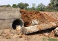 ଘୁନସର ରେଙ୍ଗାଳି ରାସ୍ତା ରେ ନିମ୍ନ ମାନର କଲଭର୍ଟ ଓ ଗାର୍ଡ ୱାଲ ନିମ୍ନ ମାନର ଅଭିଯୋଗ : ତଦାରଖ କରି ଗାର୍ଡ ୱାଲ୍ ଭଙ୍ଗାଇଲେ ଅଧିକାରୀ