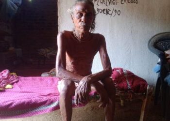 ବାର୍ଦ୍ଧକ୍ୟ ଭତ୍ତା ରୁ ବଞ୍ଚିତ ଓଡ଼ିଆ ପାଲି ଗାଁ ର ଉଦ୍ଧବ