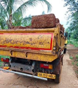 ଚୋରା ମାଙ୍କଡା ପଥର ୪ଟି ଗାଡି ଜବତ : ଅଭିଯୁକ୍ତ ଆସାମୀ  ଫେରାର  