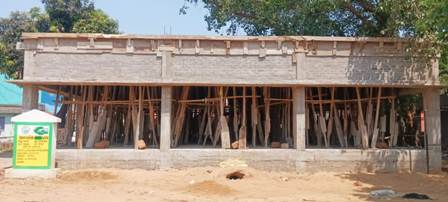 ୩ ମାସ ପରେ ସଦର ବ୍ଲକ୍ ପ୍ରଶାସନ ଦେଲେ ବିଭ୍ରାନ୍ତକାରୀ ତଥ୍ୟ : ଅଭିଯୋଗ ପରେ ମଧ୍ୟ ଗୋଚର ଜମିରେ ନିର୍ମାଣ ଜାରୀ