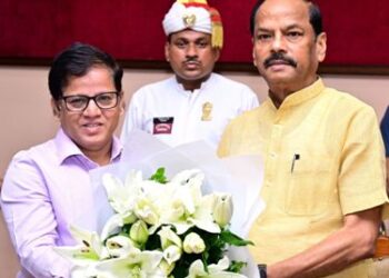 ମହାମହିମ ରାଜ୍ୟପାଳଙ୍କୁ ଓଡ଼ିଶା ର ନୂତନ ବିଧାନସଭା ଗଠନ ସମ୍ପର୍କିତ ବିଜ୍ଞପ୍ତି ପ୍ରଦାନ କଲେ ମୁଖ୍ୟ ନିର୍ବାଚନ ଅଧିକାରୀ