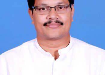 ନୟାଗଡ, ଦଶପଲ୍ଲା : ଗଡ ରକ୍ଷାକଲେ – ରମେଶ ଓ ଅରୁଣ