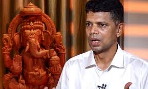 ରାଜନୀତିରୁ ସନ୍ନ୍ୟାସ ନେଲେ – କାର୍ତ୍ତିକ ପାଣ୍ଡିଆନ