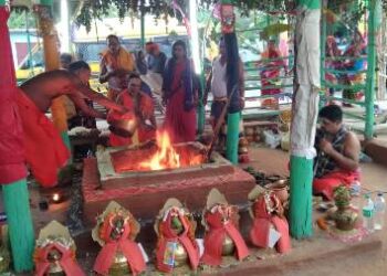 ମା “ଦକ୍ଷିଣା କଳିକା ଦେବୀଙ୍କ ପ୍ରଥମ ବାର୍ଷିକ ବିଶ୍ୱଶlନ୍ତି ମହାଯଜ୍ଞ ଉଦଯାପିତ