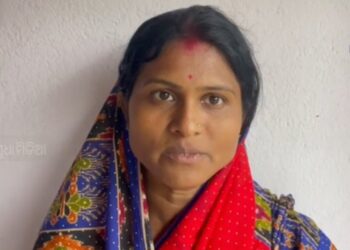 ବାରଙ୍ଗ : ତ୍ରିଶୁଳିଆ ରାସ୍ତାର ଫୁଲପୋଖରୀ ନିକଟରେ ସୁନାଚେନ ଲୁଟିନେଲେ ଦୁବୃତ୍ତ