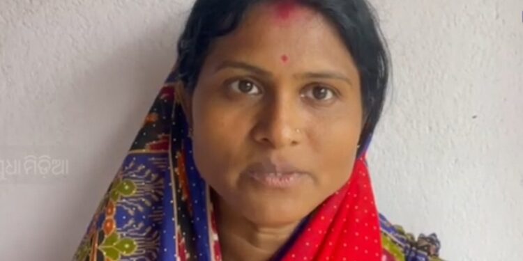 ବାରଙ୍ଗ : ତ୍ରିଶୁଳିଆ ରାସ୍ତାର ଫୁଲପୋଖରୀ ନିକଟରେ ସୁନାଚେନ ଲୁଟିନେଲେ ଦୁବୃତ୍ତ