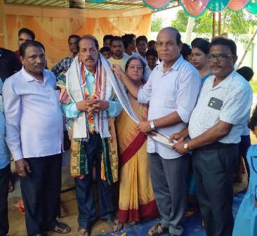 ଶିକ୍ଷକ ଦୁର୍ଯ୍ୟୋଧନ ମିଶ୍ରଙ୍କୁ ବିଦାୟକାଳୀନ ସମ୍ବର୍ଦ୍ଧନା
