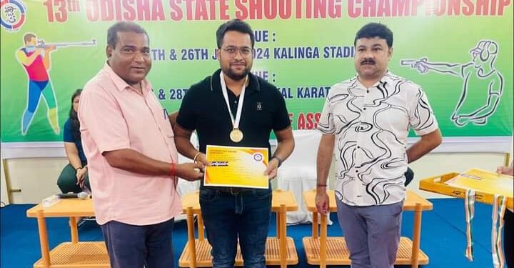 ଚତୁର୍ଥ ଥର ପାଇଁ ରାଇଫଲ ସୁଟିଂ ରେ ସ୍ଵର୍ଣପଦକ ହାସଲ କଲେ ପୁରୀ ର ରାଜ ନାରାୟଣ ଖୁଣ୍ଟିଆ