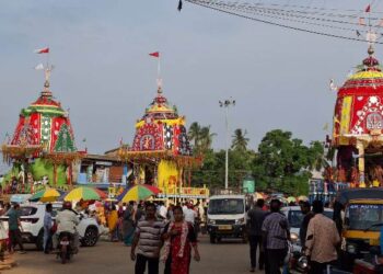 ଗୁଣ୍ଡିଚା ମନ୍ଦିର ନିକଟରେ ପହଚିଂଲା – ୩ ରଥ
