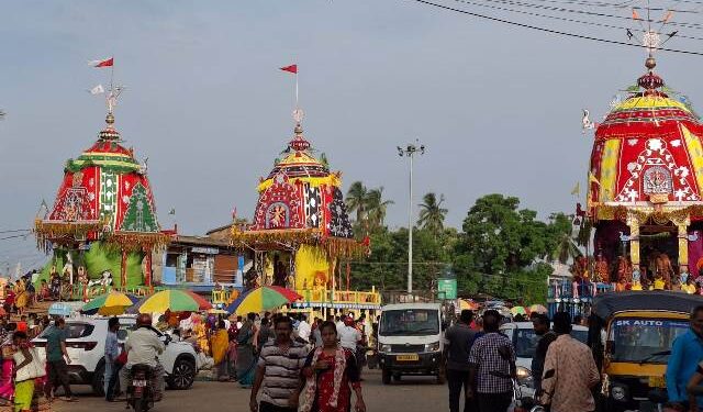 ଗୁଣ୍ଡିଚା ମନ୍ଦିର ନିକଟରେ ପହଚିଂଲା – ୩ ରଥ