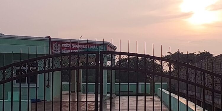 ଅବକାରୀ ଥାନା ନୂତନ ଗୃହ ନିର୍ମାଣକୁ ପୁରିଲାଣି ଏକ ବର୍ଷ, ତଥାପି ଭଡ଼ା ସୂତ୍ରରେ ଚଲିଛି କାର୍ଯ୍ୟାଳୟ