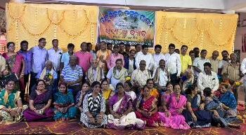 କପିଳେଶ୍ୱର ଉଚ୍ଚ ବିଦ୍ୟାଳୟରେ ବନ୍ଧୁତା ଦିବସ ୧୯୮୬ ମାଟ୍ରିକ ବ୍ୟାଚ ଛାତ୍ରଛାତ୍ରୀଙ୍କ ବନ୍ଧୁ ମିଳନ