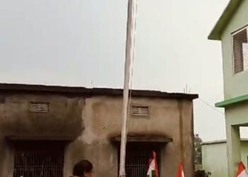 ଛଇତନା ଗ୍ରାମ ପଞ୍ଚାୟତରେ ଜାତୀୟ ପତାକା କୁ ଅସମାନ କଲେ ସରପଞ୍ଚ 