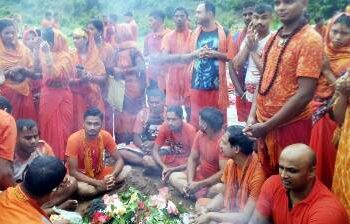 ଶ୍ରାବଣୀ ଯାତ୍ରାର ତୃତୀୟ ସୋମବାରରେ ବିଭିନ୍ନ ଶୈବପୀଠ ରେ ଭକ୍ତଙ୍କ ପ୍ରବଳ ଭିଡ଼