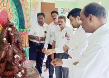 ବ୍ରଜରାଜ ପୁର ରେ ଆଇନ ସଚେତନତା ଶିବିର ଅନୁଷ୍ଠିତ ହୋଇଯାଇଛି