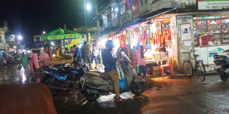 ରାକ୍ଷୀ ବନ୍ଦନ ଅବସରରେ ଗୁଣପୁର ଅଞ୍ଚଳରେ ବିକ୍ରି ଜମୁଛି