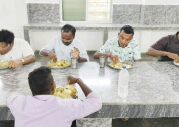 ବିଧାୟକ ପରିଦର୍ଶନ କରି : ଆହାର ଖାଇଲେ