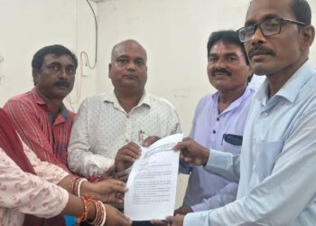 ଜାତିଆଧାରିତ ଜନଗଣନା ସହିତ ୯ ଦଫା ଦାବୀ ନେଇ ରାଷ୍ଟ୍ରୀୟ ପଛୁଆବର୍ଗ (ଓବିସି) ମୋର୍ଚ୍ଚାର ଦେଶବ୍ୟାପୀ ଜିଲ୍ଲା ମୁଖ୍ୟାଳୟରେ ଧାରଣା ପ୍ରଦର୍ଶନ ଏବଂ ସ୍ମାରକପତ୍ର