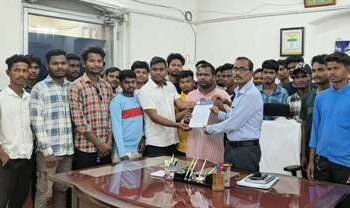 ବାରିପଦା ସହରରେ ସରକାରୀ ବସ୍ ସେବା ଶୁଭାରମ୍ଭ ପାଇଁ ମାରିସାର ବିକ୍ଷୋଭ