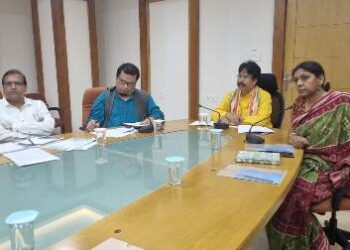 ଗୃହ ଓ ନଗର ଉନ୍ନୟନ ମନ୍ତ୍ରୀଙ୍କ ୱାଟକୋ କାର୍ଯ୍ୟକଳାପ ସମୀକ୍ଷା