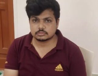 ଜିଲ୍ଲାପାଳଙ୍କ କାର୍ଯ୍ୟାଳୟର କନିଷ୍ଠ କିରାଣୀ 25 ହଜାର ଲାଞ୍ଚ ନେଉଥିବା ବେଳେ ଭିଜିଲାନ୍ସ୍ ଦ୍ବାରା ଗିରଫ