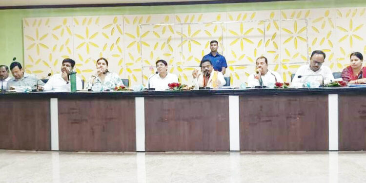 ମତ୍ସ୍ୟ ଓ ପ୍ରାଣୀ ସଂପଦ ଏବଂ ଅଣୁ, କ୍ଷୁଦ୍ର ଓ ମଧ୍ଯମ ଶିଳ୍ପ ବିଭାଗୀୟ ମନ୍ତ୍ରୀଙ୍କର ନୟାଗଡ଼ ଗସ୍ତ