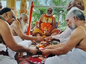 ପୁରୀ ବାଲାଜୀ ମନ୍ଦିରରେ ତୋତାଦ୍ରୀ ସ୍ୱାମୀ ଜୀ ଙ୍କୁ ସ୍ୱାଗତ