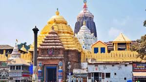 ସିଂହଦ୍ଵାର ସମ୍ମୁଖରେ କ୍ଯାମେରା ସାଲୁବାଲୁ ଭକ୍ତ କଲବଲ