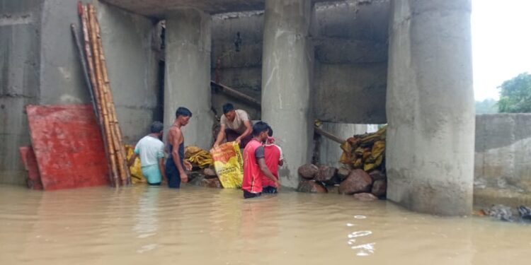 ଜଳ ସେଚନ ଡେମ୍ ଟିକାଦାର୍ ୭୫ ଲକ୍ଷ ଟଙ୍କାର କାମ ଅସମ୍ପୂର୍ଣ୍ଣ ହୋଇ ଫେଲ୍ ମାରି ଦେଇଛି